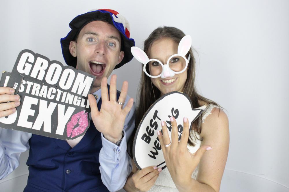 Laura & Matt's Wedding | View more photos from the event at gallery.myphotoboothexperience.co.uk/u/MyPhotoBoothExperienceLtd/Laura-Matts-Wedding